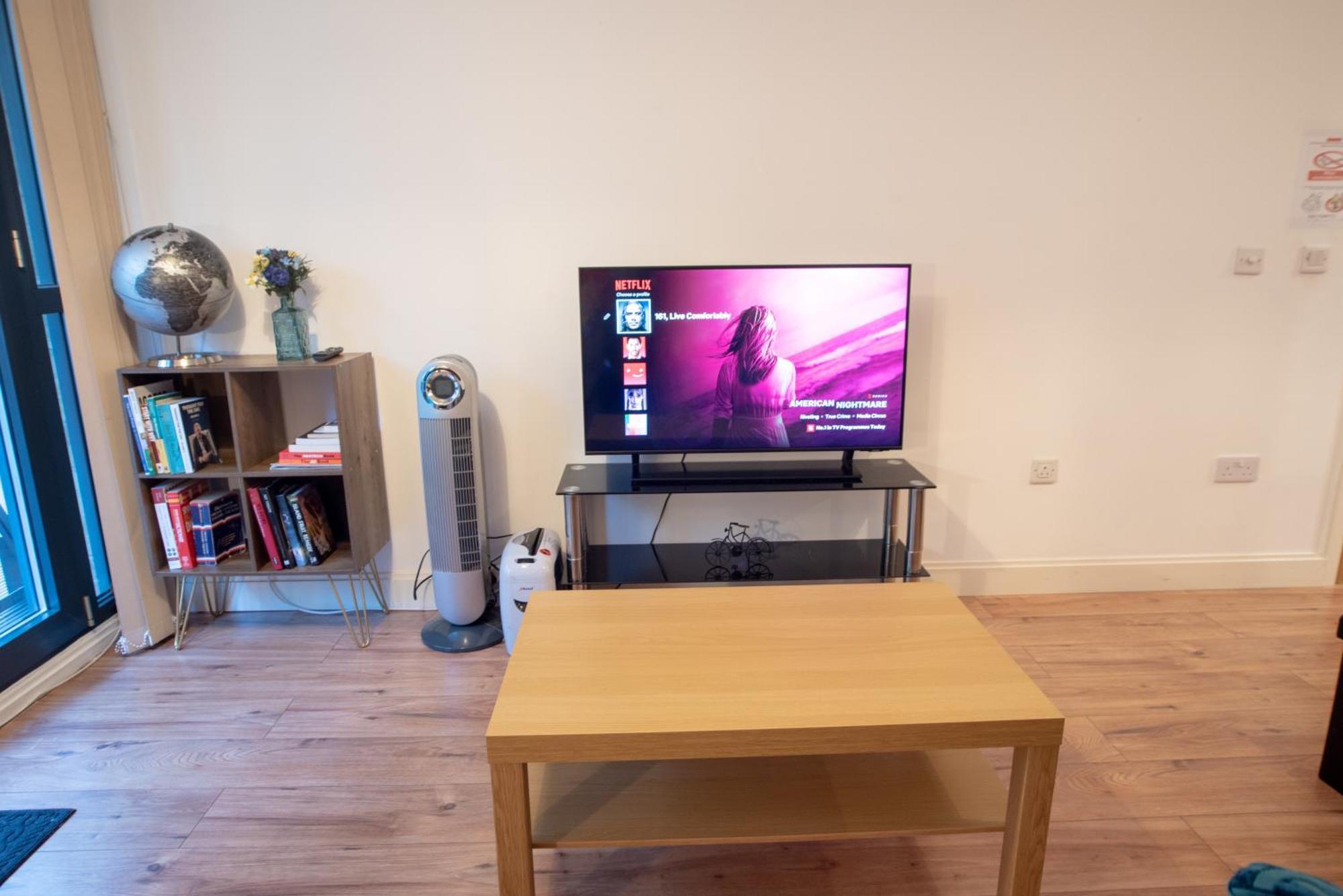 Spacious 1 Bed Apartment With Workspace, Coffee & Free Secure Parking Birmingham Exterior foto